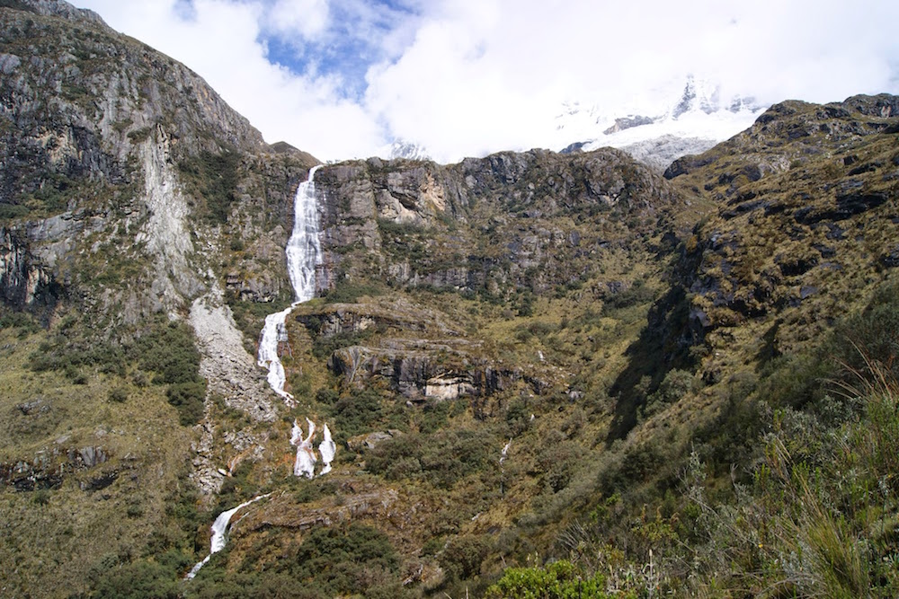 cascade d'eau douce trek laguna 69 Pérou