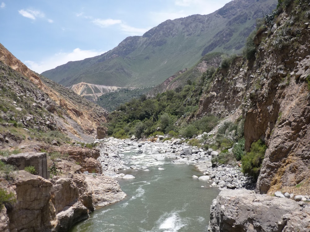 rio colca canyon de colca Pérou