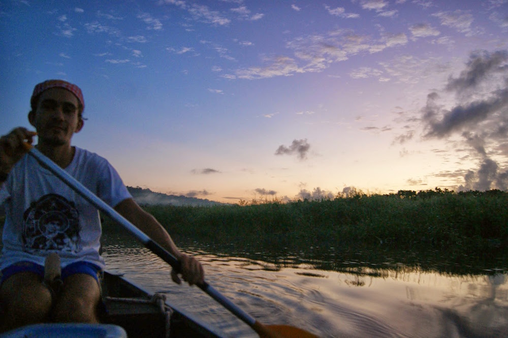 balade en canoë sur les marais de Kaw en Guyane