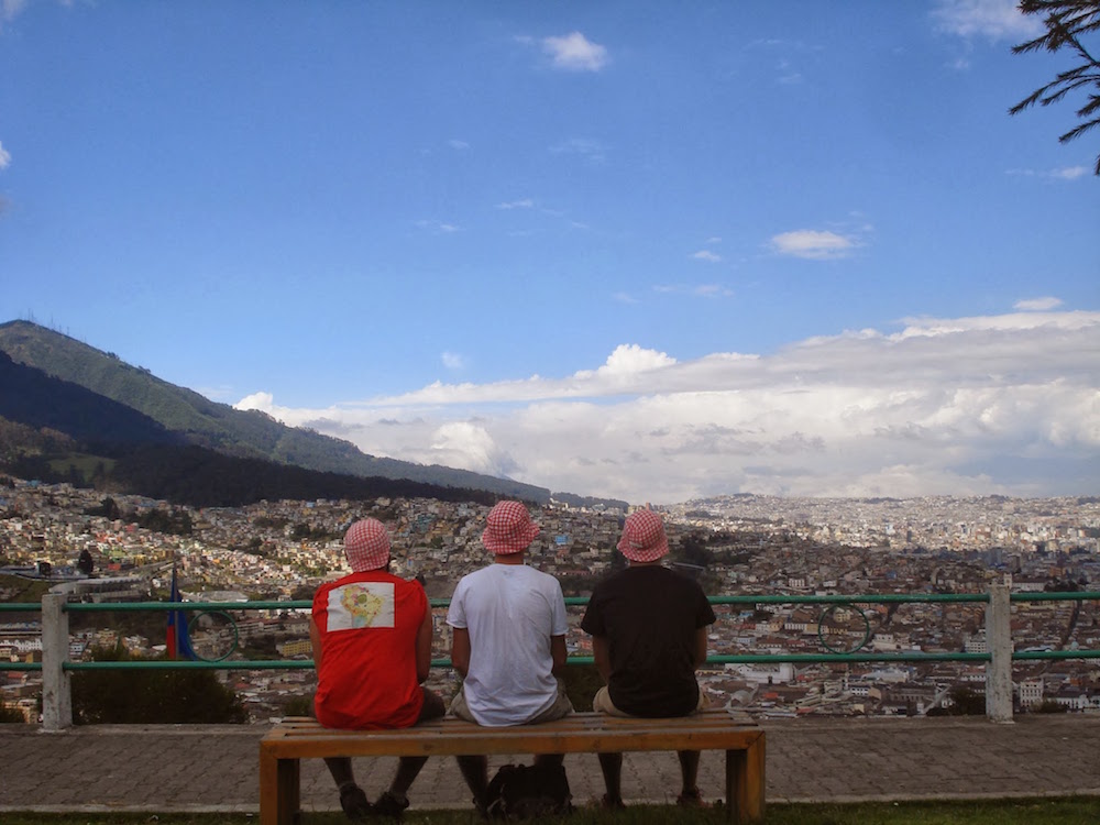 vue de la ville de quito Equateur